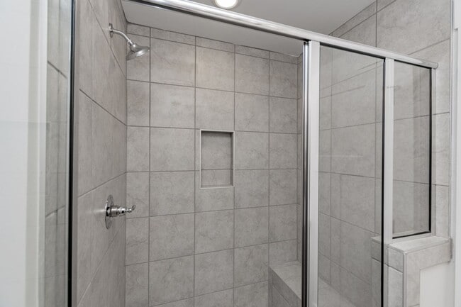 Building Photo - Monte Vista Townhomes