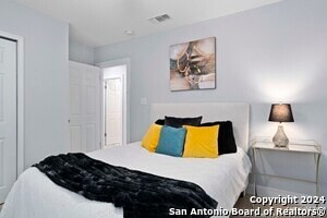 Building Photo - 333 Haggin St