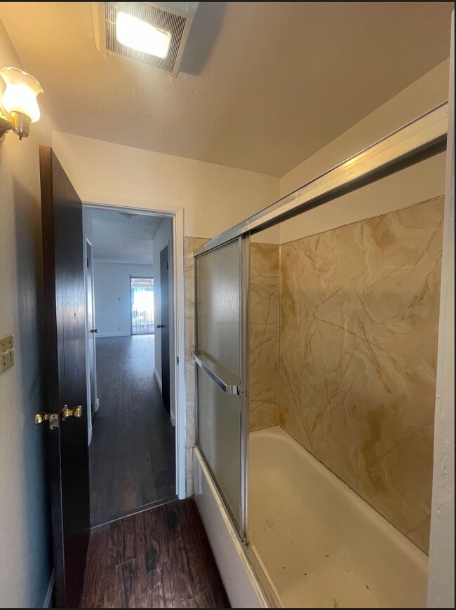 Building Photo - 2469 Colina Ct