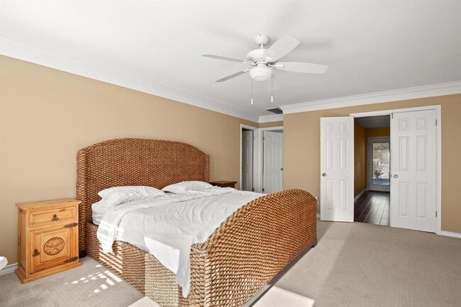 Building Photo - 6108 Cape Coral Dr