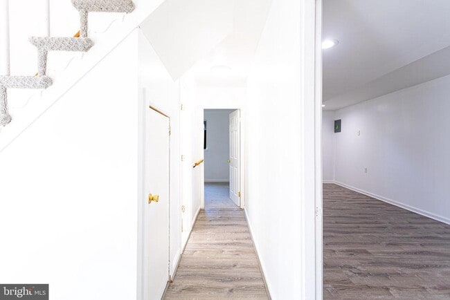 Building Photo - 4203 Lyons St