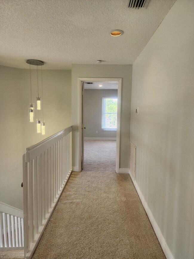 Building Photo - 18860 La Costa Ln