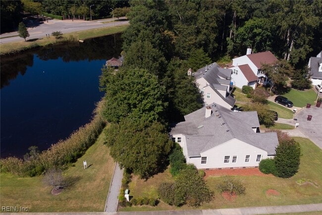 Building Photo - 450 Supplejack Ct