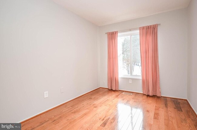 Building Photo - 9316 Jarrett Ct