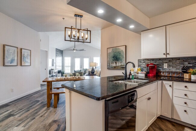 Building Photo - 3308 Parliament Cove