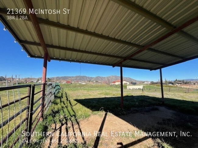 Building Photo - 21369 McIntosh St