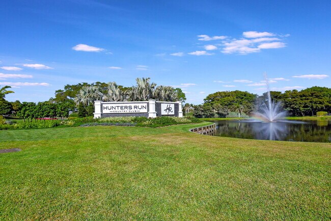 Building Photo - 30 Southport Ln