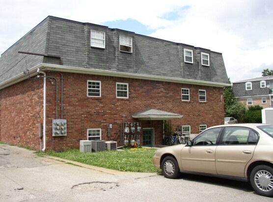 Building Photo - 7320 Six Mile Ln