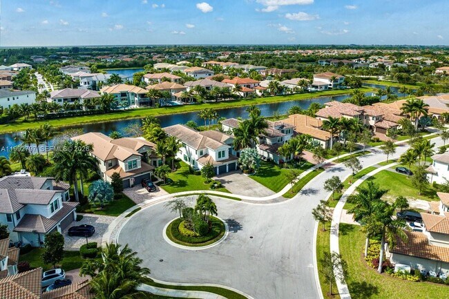 Building Photo - 16849 Pierre Cir