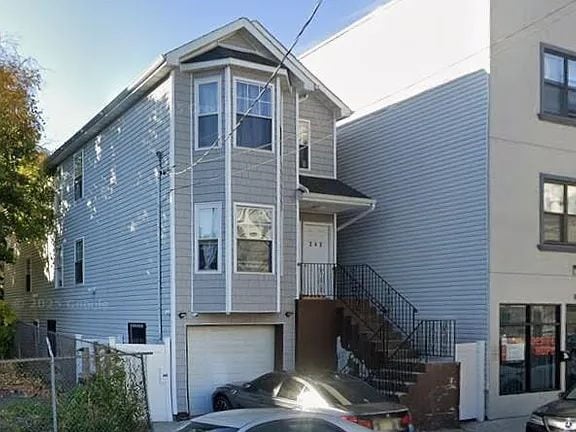 Building Photo - A great rental opportunity in a desirable location!