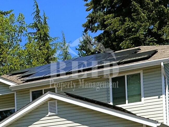 Building Photo - SILVERDALE - 4BED 3 BATH HOME HEART OF SILVERDALE