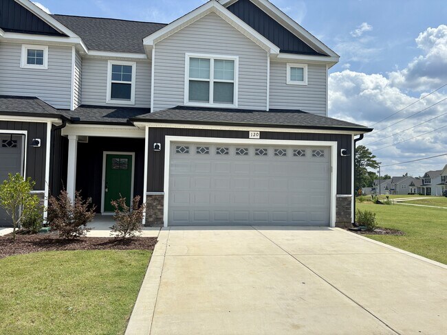 Building Photo - 120 Willa Mae Ln