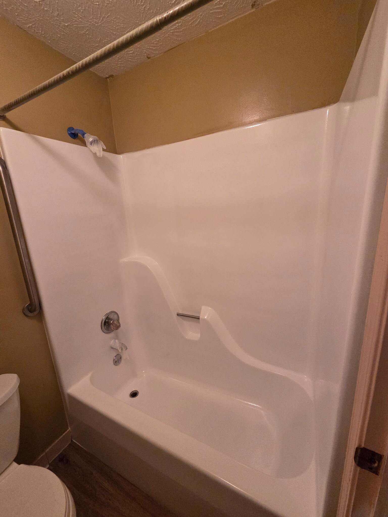 Building Photo - 3639 Castle Ridge Rd