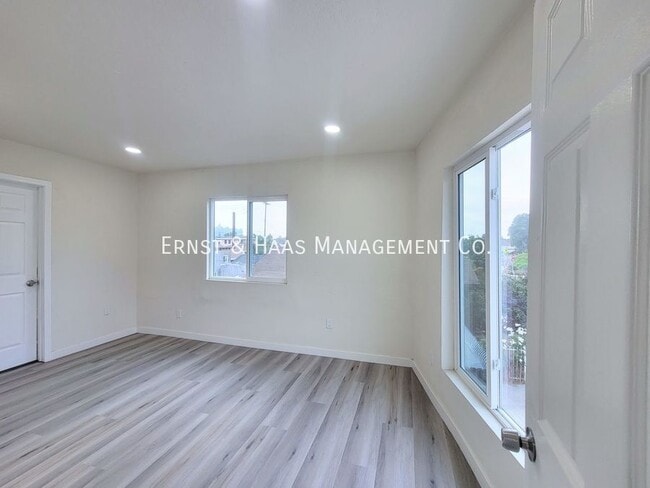 Building Photo - 3311 D Platt Ave