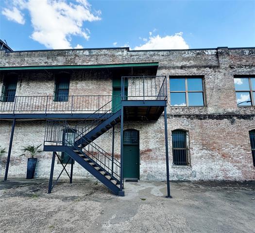 Building Photo - 2220 S Harwood St