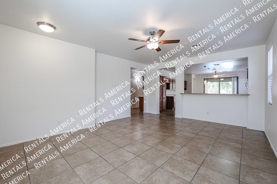 Building Photo - 6946 W Harwell Rd