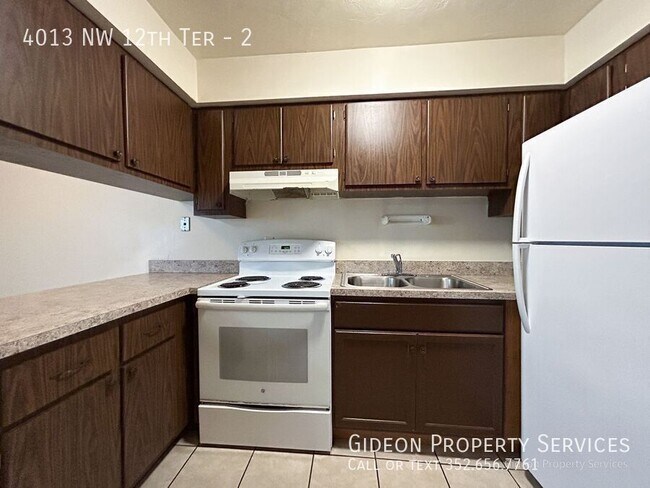 Building Photo - 4013 NW 12th Terrace