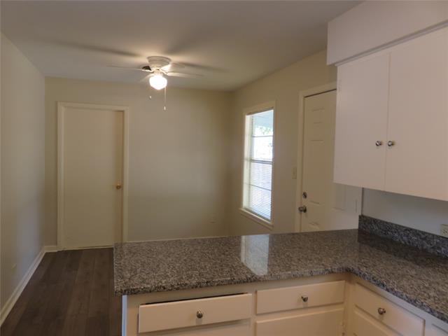 Building Photo - 604 FM 120