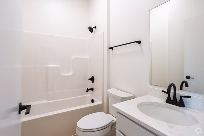 1BR, 1BA - 390SF - Bathroom - The Klein Building