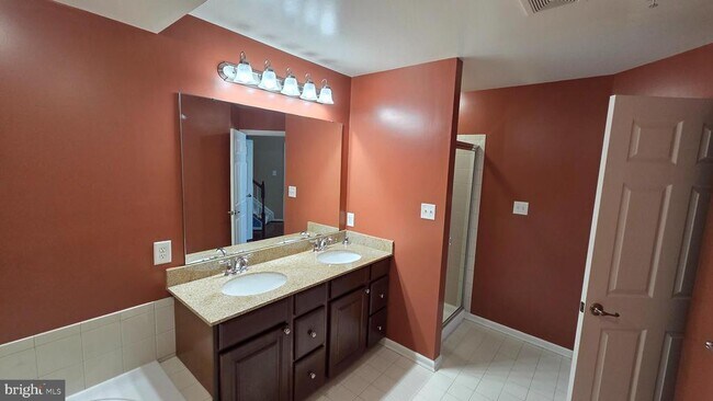 Building Photo - 1022 Ironwood Ln