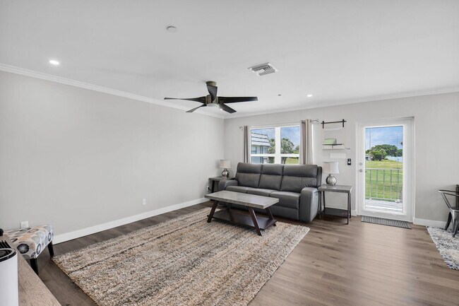 Building Photo - 388 Tuscany Ln