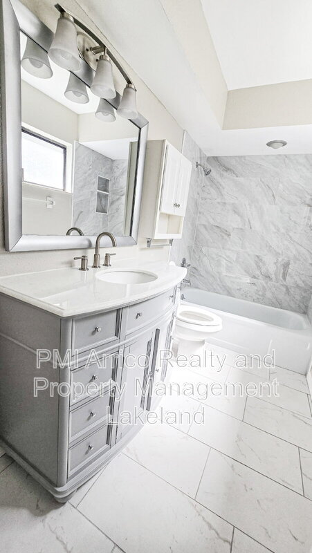 Building Photo - 6576 Sweetbriar Ln