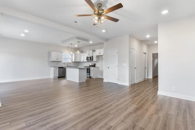 Building Photo - 2616 Rafiki Dr