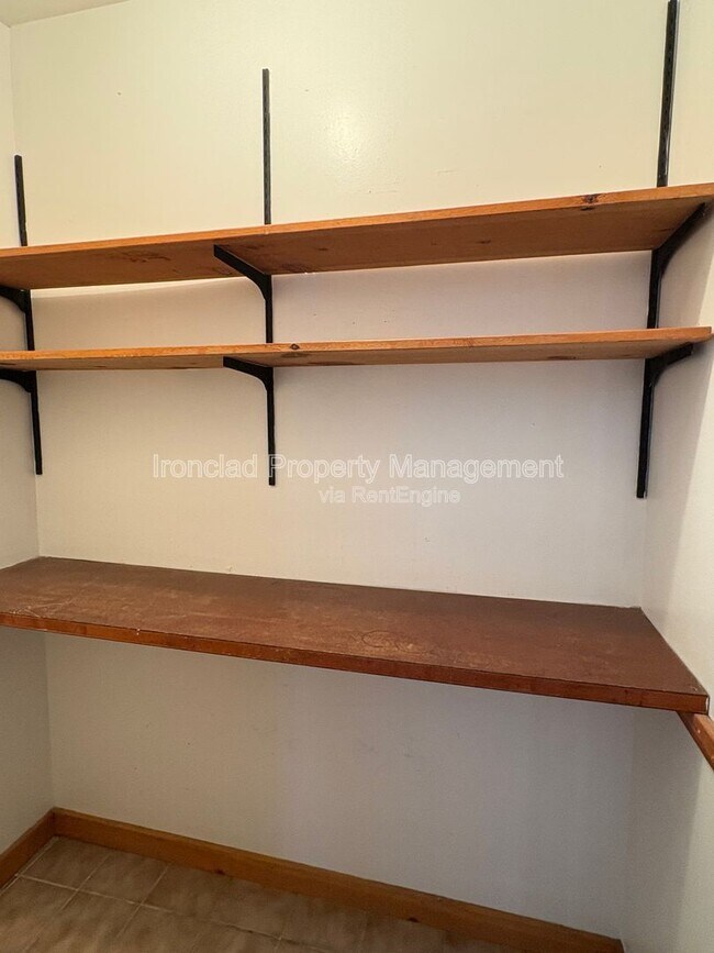 Building Photo - 278 Chamberlain Rd