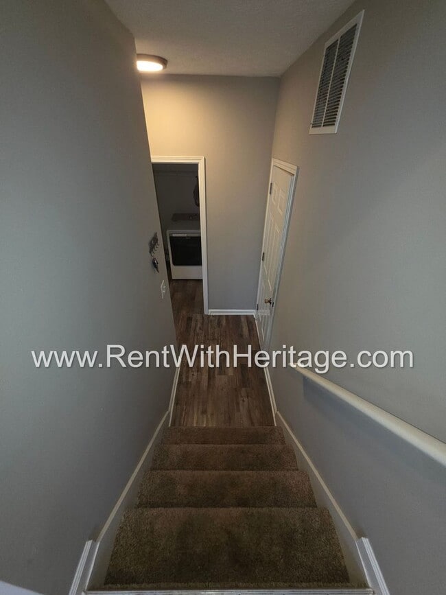 Building Photo - Immaculate 5-bedroom, 3-bath home in the Cedar Mountain Park subdivision in Douglasville, GA.