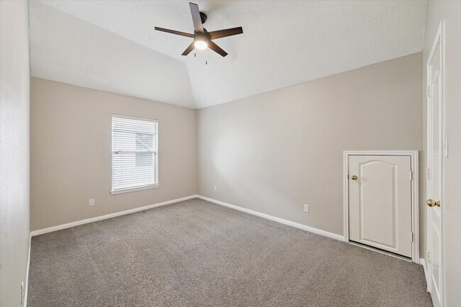 Building Photo - 9215 Colonyway Ct