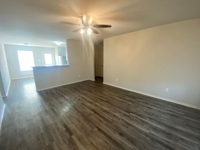 Building Photo - SUPER CLEAN 3bedroom/2bathroom home in Brookland