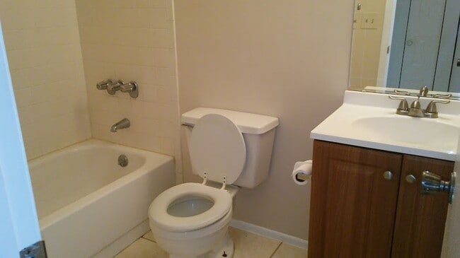 Building Photo - 3300 Prince Edward Island Cir
