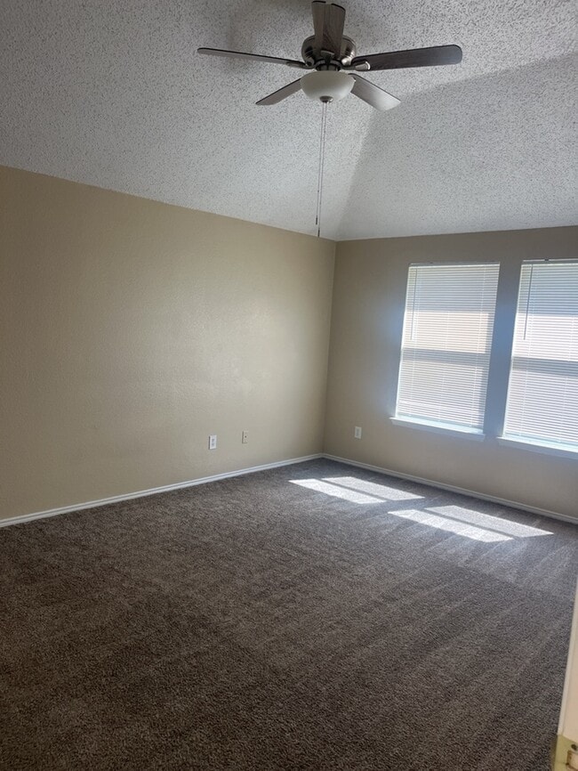 Building Photo - Great home in Windmill Farms! 3/2/2 Availa...