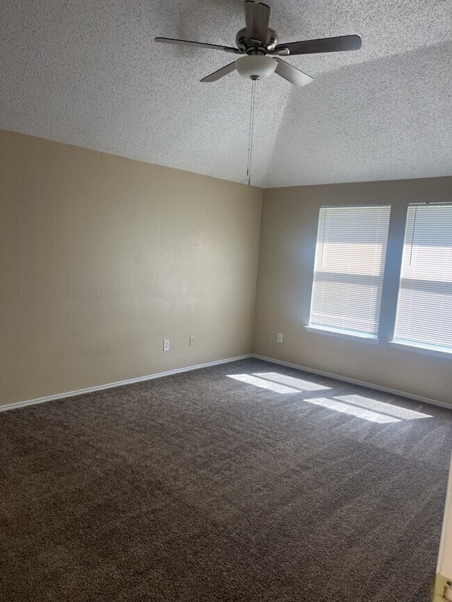 Building Photo - Great home in Windmill Farms! 3/2/2