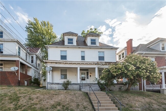 Primary Photo - 360 Duncan Ave