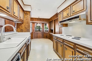 Building Photo - 3622 Pinebluff Dr