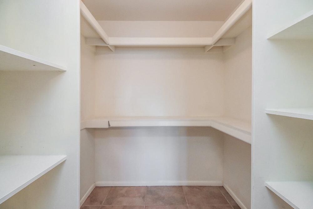 Building Photo - 119 S Cottonwood St