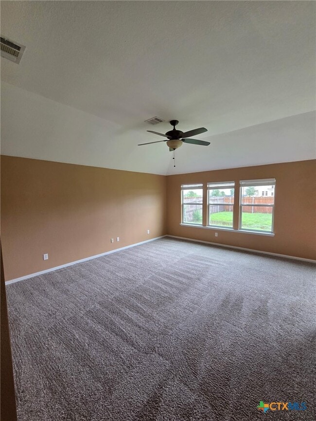 Building Photo - 1120 Ascot St