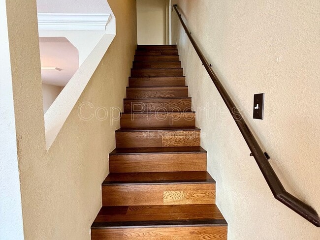 Building Photo - 25526 Gold Yarrow