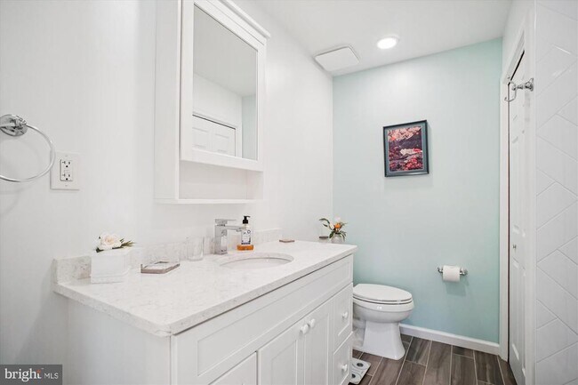 Building Photo - 10715 Kings Riding Way