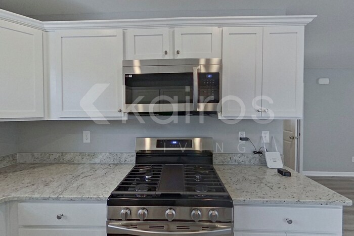 Building Photo - 342 Angela St