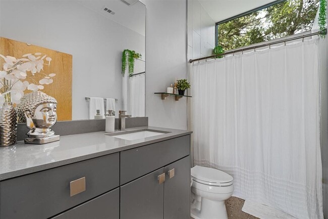 Building Photo - 1302 Socorro Dr