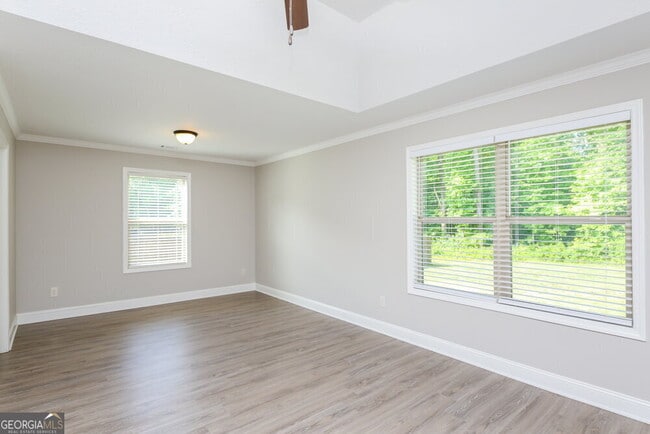 Building Photo - 1637 Deer Creek Ln
