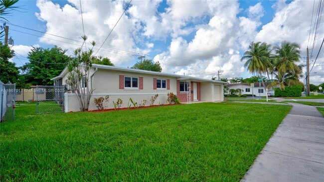 Building Photo - 8942 SW 16th St