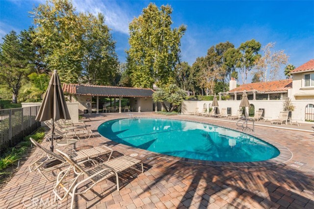 Building Photo - 25572 Spinnaker Dr