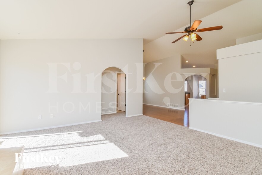 Building Photo - 4139 Ascendant Dr