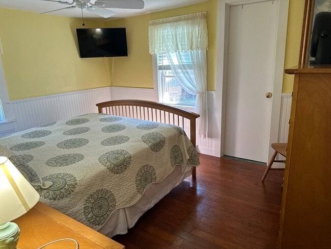 Building Photo - 12 Waterman St