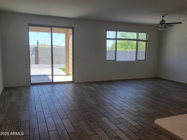 Building Photo - 48171 N La Soledad