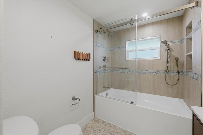 Building Photo - 4152 13th Ln NE