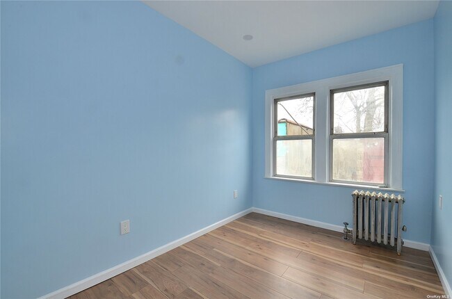 Building Photo - 1696 E 49th St